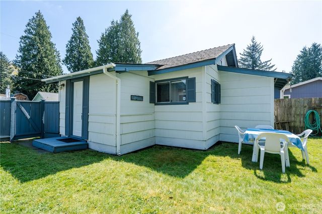 8243 Beachway Drive, Blaine, WA 98230