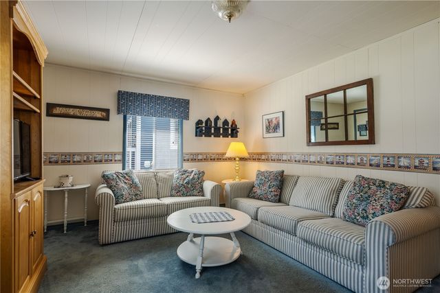 8243 Beachway Drive, Blaine, WA 98230