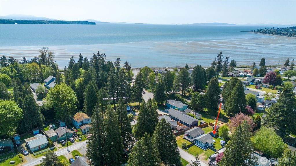 8243 Beachway Drive, Blaine, WA 98230