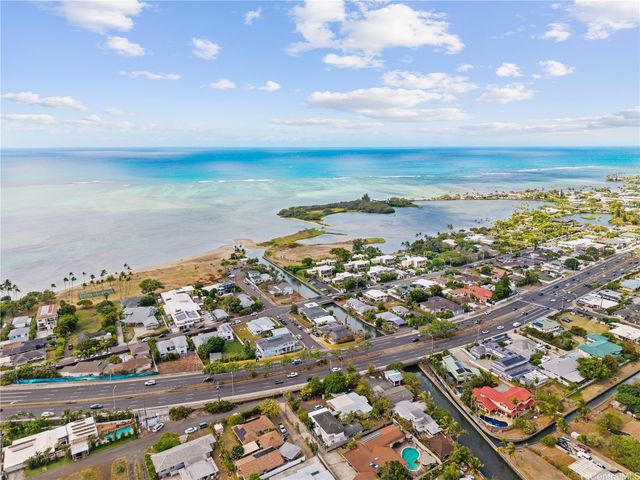 6143 Summer Street, Honolulu, HI 96821