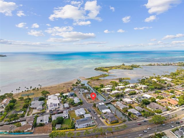 6143 Summer Street, Honolulu, HI 96821