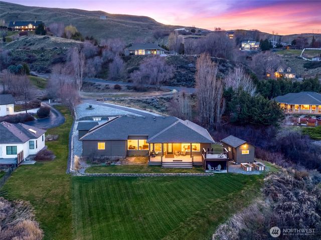3045 Eastview Lane, Wenatchee, WA 98801