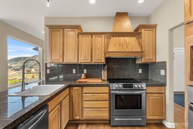 3045 Eastview Lane, Wenatchee, WA 98801