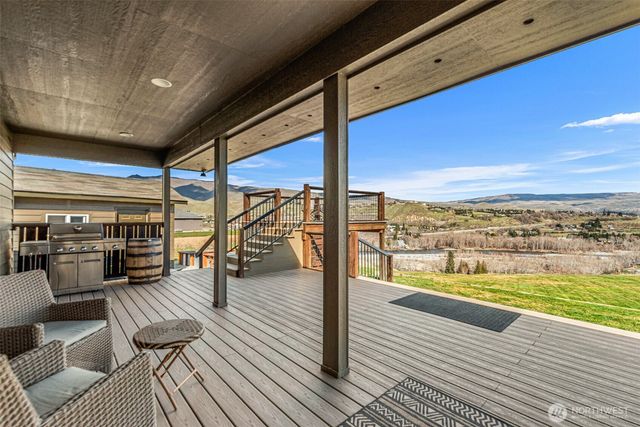 3045 Eastview Lane, Wenatchee, WA 98801