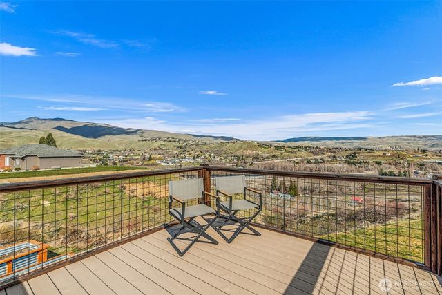 3045 Eastview Lane, Wenatchee, WA 98801