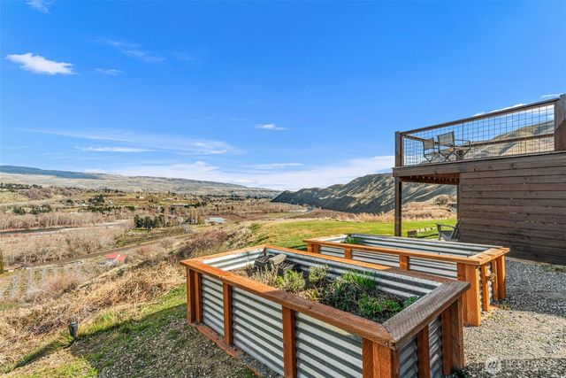 3045 Eastview Lane, Wenatchee, WA 98801