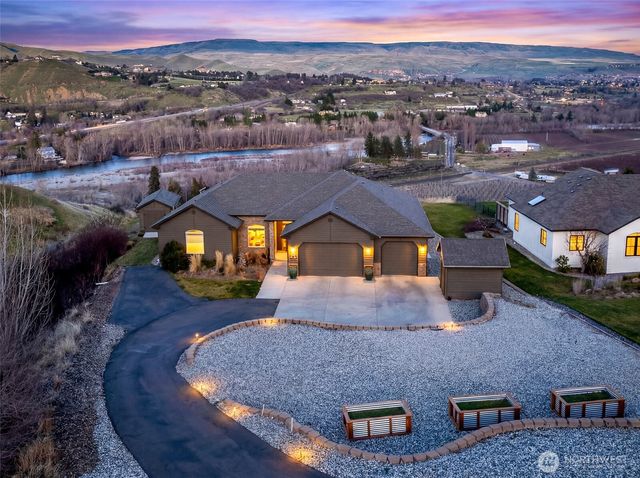 3045 Eastview Lane, Wenatchee, WA 98801