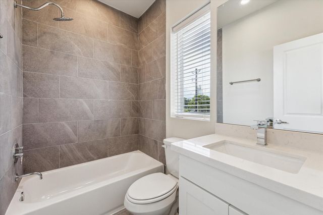 3923 Willowbend Point, Houston, TX 77025