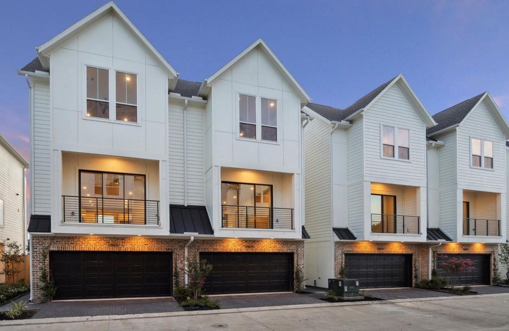 3923 Willowbend Point, Houston, TX 77025