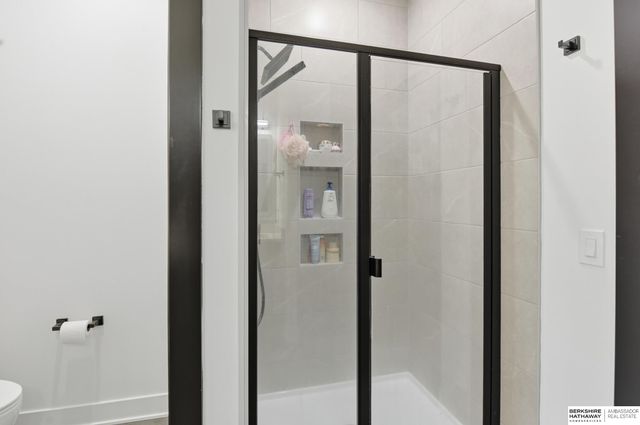 21149 Hartman Avenue, Elkhorn, NE 68022