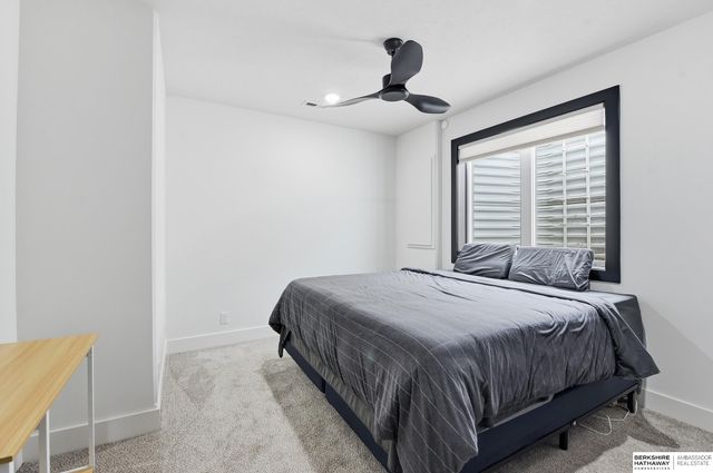 21149 Hartman Avenue, Elkhorn, NE 68022