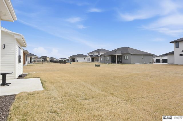 21149 Hartman Avenue, Elkhorn, NE 68022