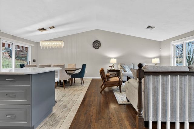 234 Minerva Ave, Cumberland, RI 02864