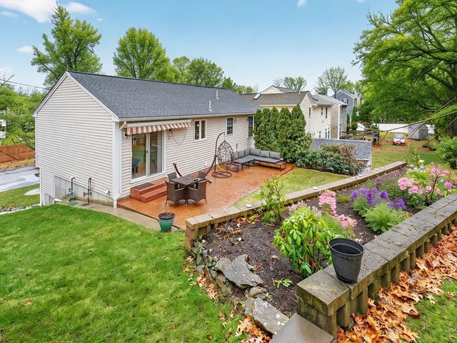 234 Minerva Ave, Cumberland, RI 02864