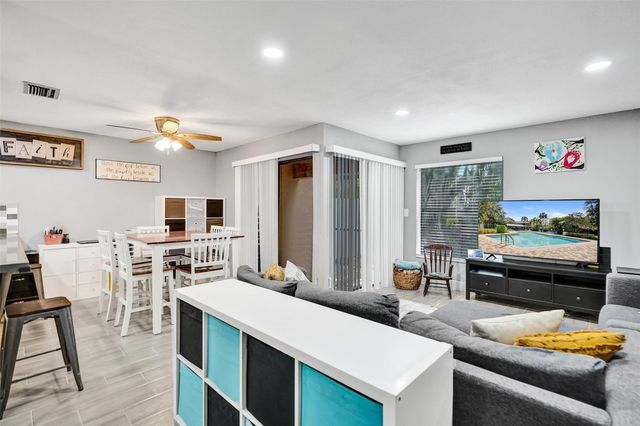 2255 NW 45th Avenue, Coconut Creek, FL 33066