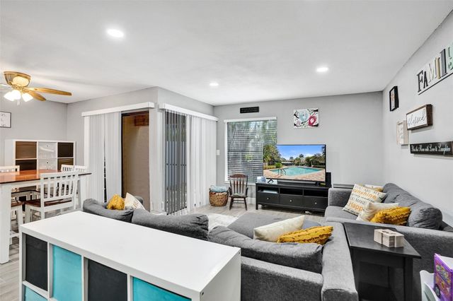 2255 NW 45th Avenue, Coconut Creek, FL 33066