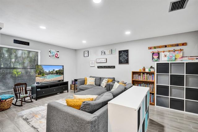 2255 NW 45th Avenue, Coconut Creek, FL 33066