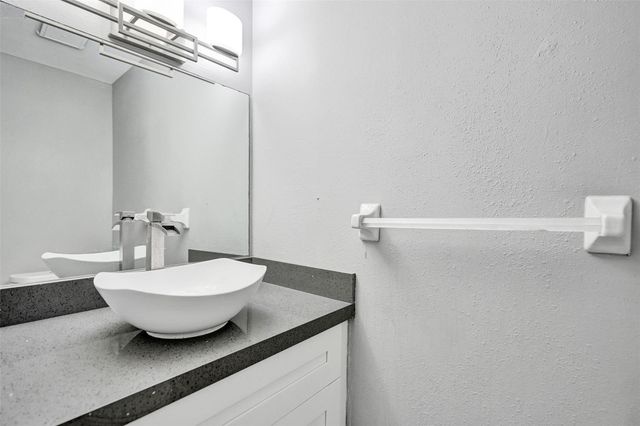 2255 NW 45th Avenue, Coconut Creek, FL 33066