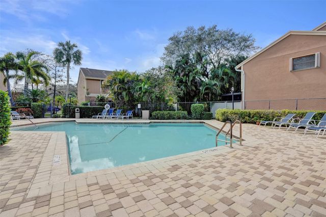 2255 NW 45th Avenue, Coconut Creek, FL 33066