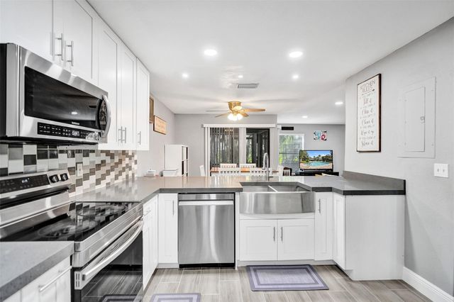 2255 NW 45th Avenue, Coconut Creek, FL 33066