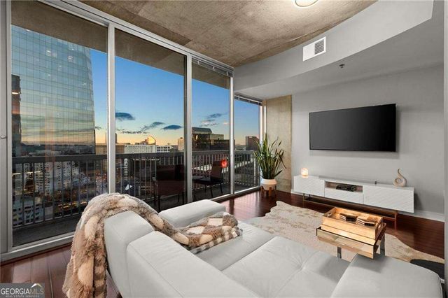 3324 Peachtree Road NE 1911, Atlanta, GA 30326