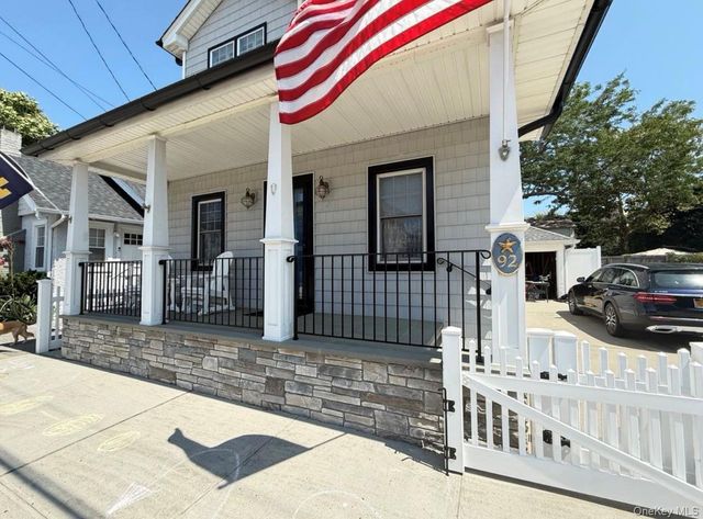92 Hewlett Avenue, Point Lookout, NY 11569