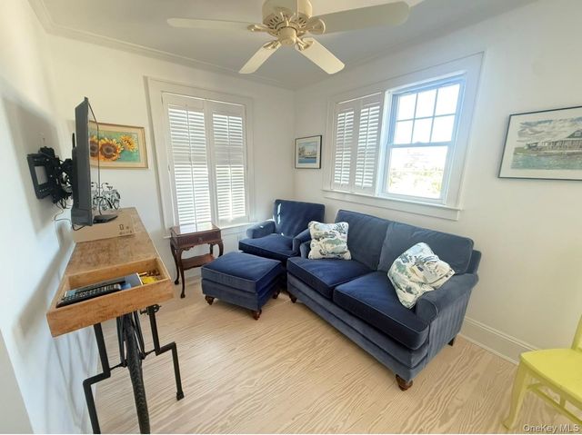 92 Hewlett Avenue, Point Lookout, NY 11569