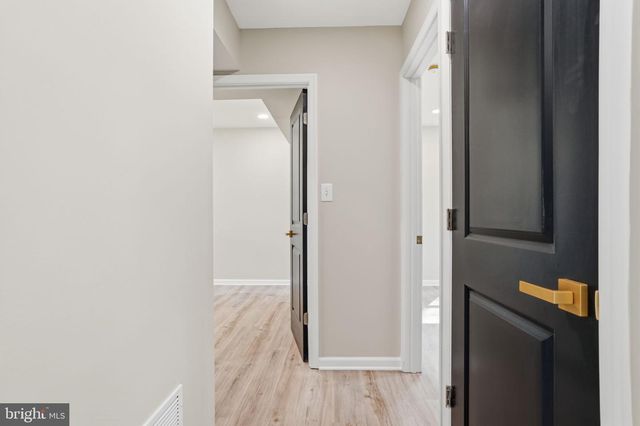 22 PEPPERMINT RD, Levittown, PA 19056