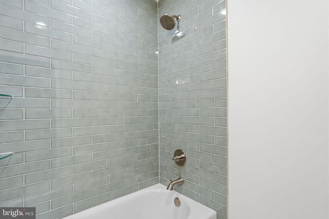 22 PEPPERMINT RD, Levittown, PA 19056