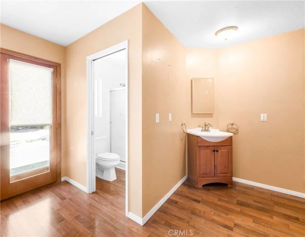1231 E Mayfair Avenue, Orange, CA 92867