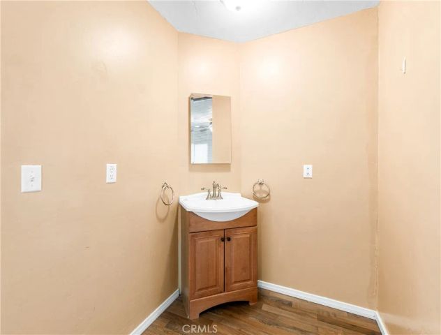 1231 E Mayfair Avenue, Orange, CA 92867