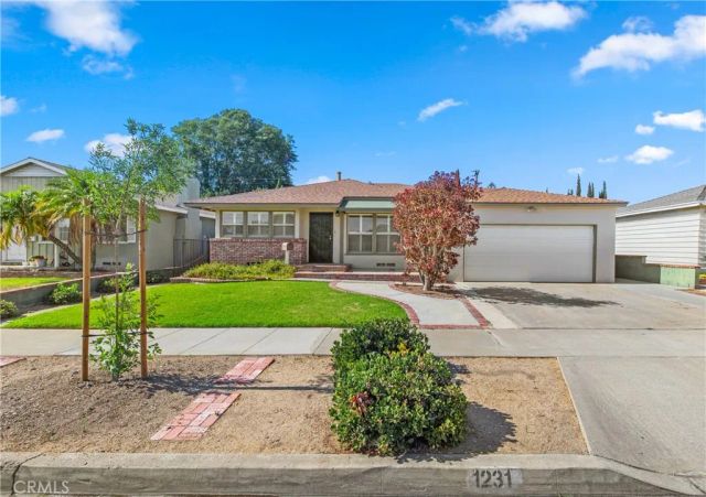 1231 E Mayfair Avenue, Orange, CA 92867