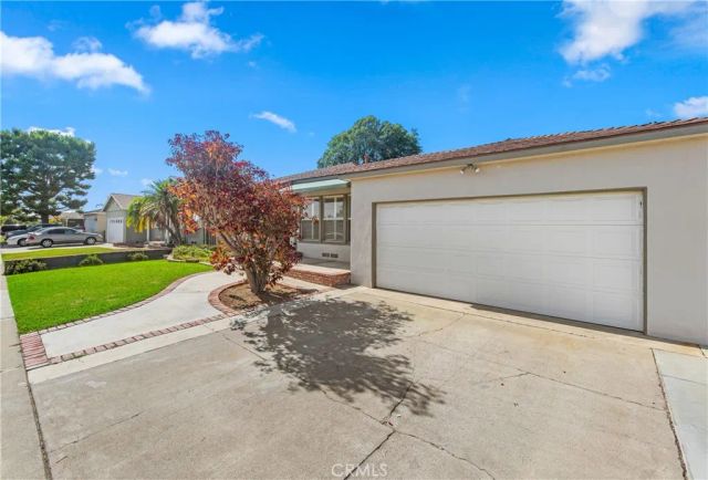 1231 E Mayfair Avenue, Orange, CA 92867