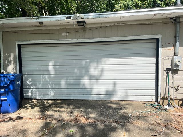 617 E FAIRVIEW Drive, Dekalb, IL 60115