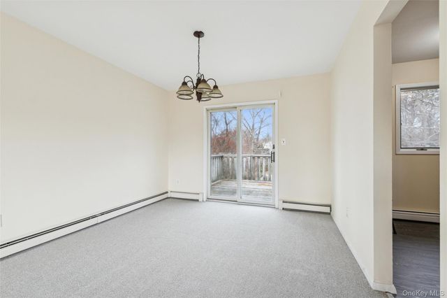 129 E Woodside Avenue, Patchogue, NY 11772