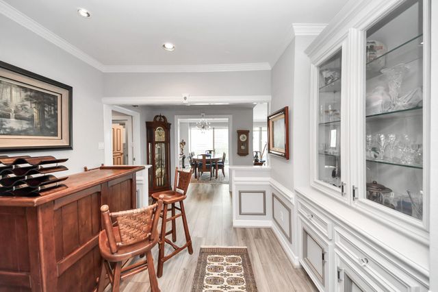 5050 Woodway Drive 7L, Houston, TX 77056