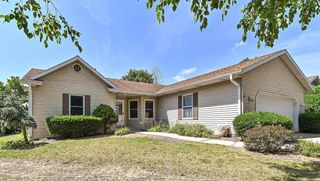 4205 W Carmel DRIVE, Franklin, WI 53132