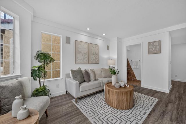 18 Tyrella Court, Mountain View, CA 94043