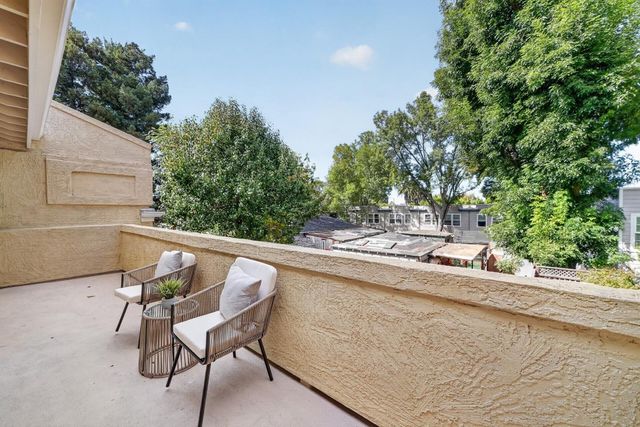 18 Tyrella Court, Mountain View, CA 94043