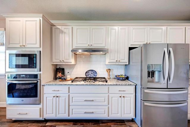 1816 Ficuzza WAY, Leander, TX 78641