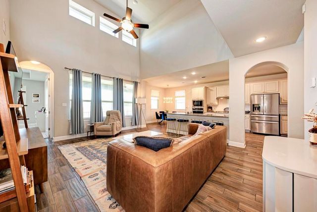 1816 Ficuzza WAY, Leander, TX 78641