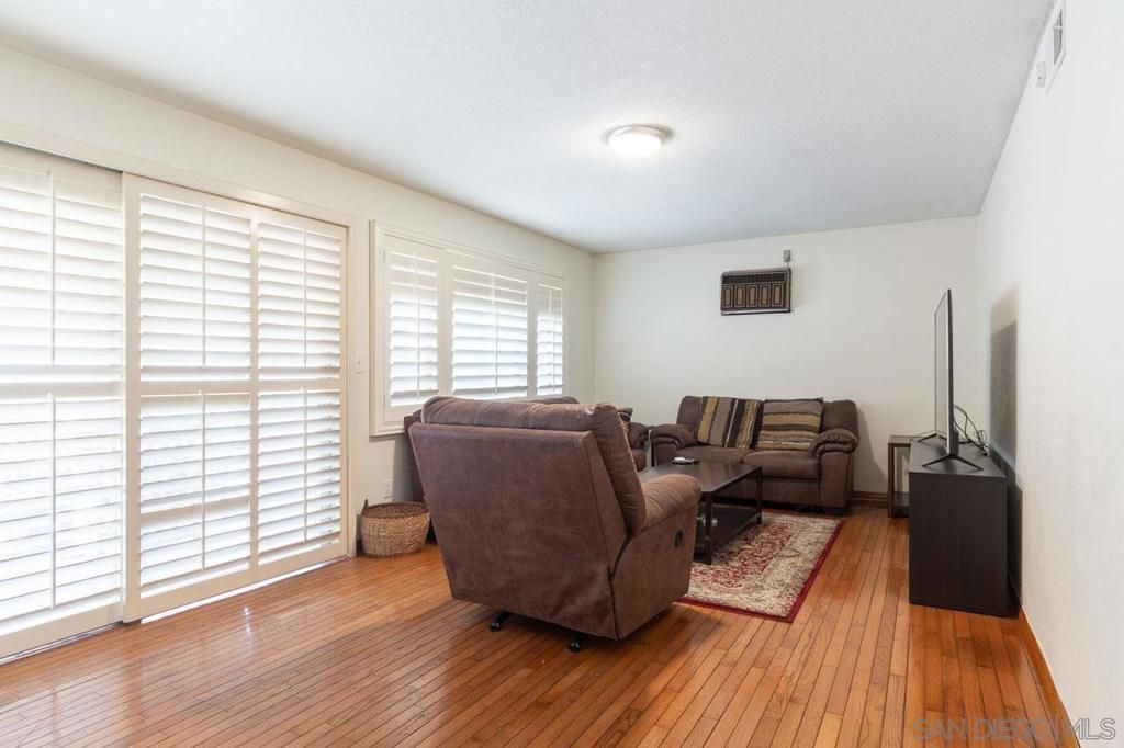 Image 10 of property listing at 1771 Wolviston Way, San Diego, CA 92154