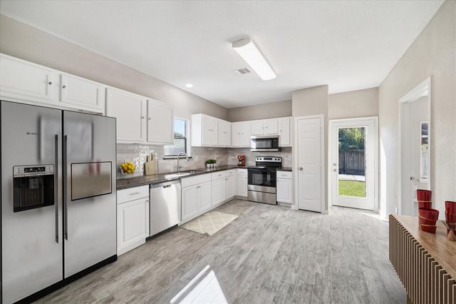 6921 Bacher Street, Houston, TX 77028