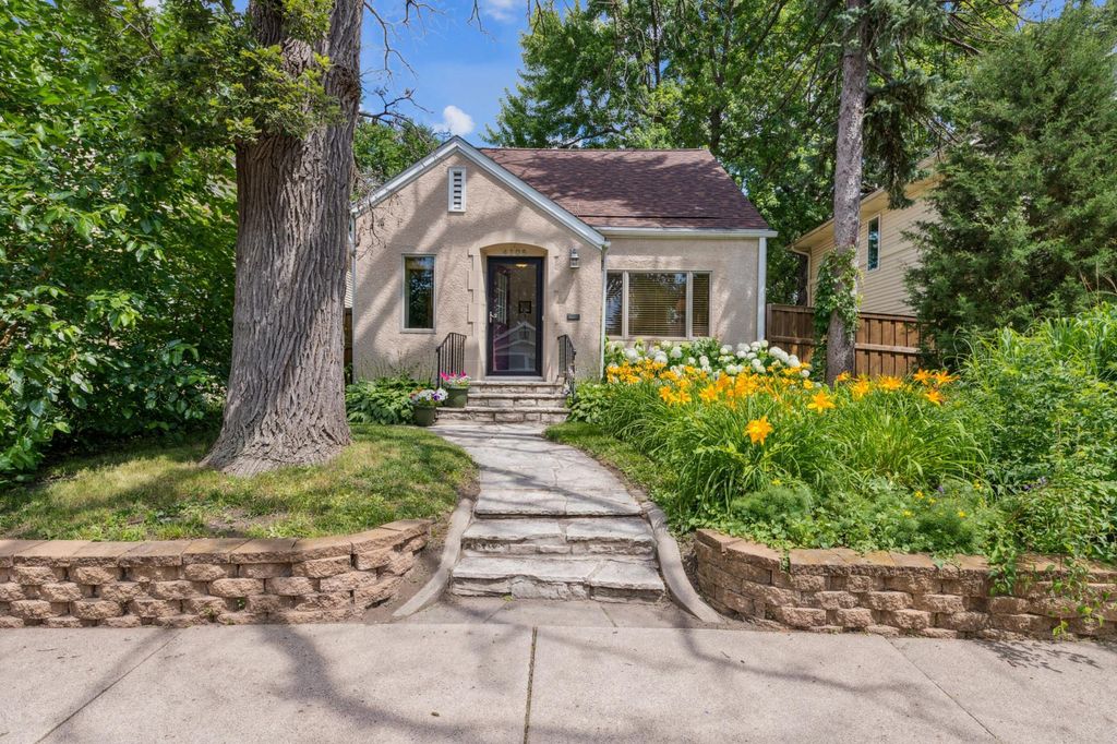 4105 31st Avenue S, Minneapolis, MN 55406