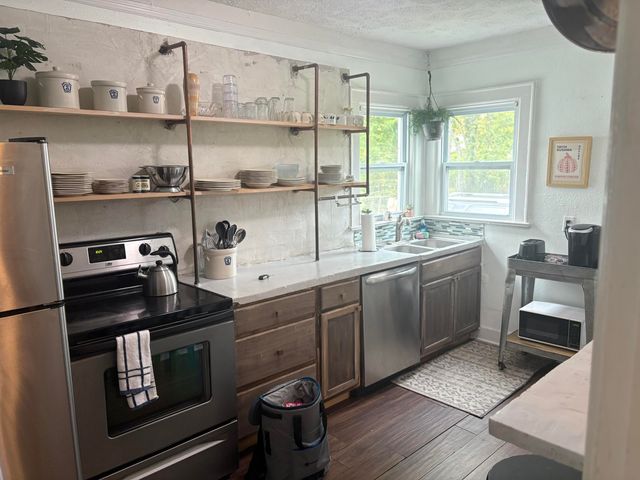 27 N Germantown Road, Chattanooga, TN 37411