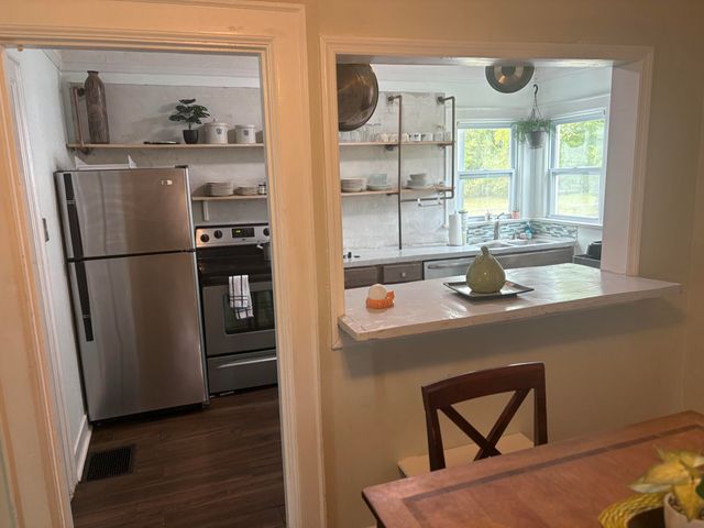 27 N Germantown Road, Chattanooga, TN 37411