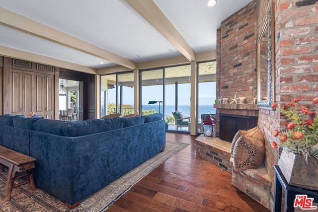 29008 Cliffside Drive, Malibu, CA 90265