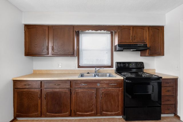 1211 Shady Lane Road, Columbus, OH 43227