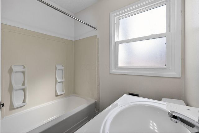 1211 Shady Lane Road, Columbus, OH 43227