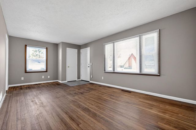 1211 Shady Lane Road, Columbus, OH 43227